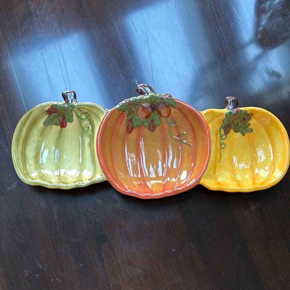 Adorable Fall Candy/Condiment Dish